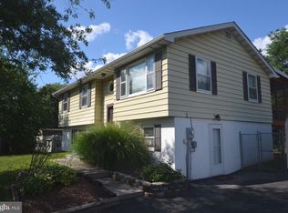 302 Hanover St, New Oxford, PA 17350