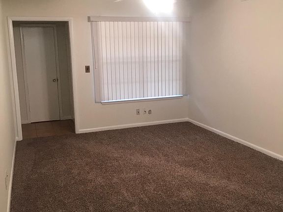 3rd image of 354 Thompson Dr