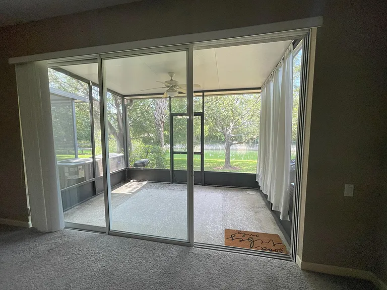 2451 Stockton Dr — Photo 10