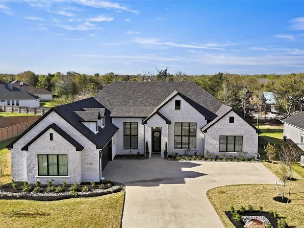 2977 Boxelder Dr, Bryan, TX 77807