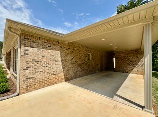 100-127 Stoney Point Rd #DC326D354, Florence, AL 35633