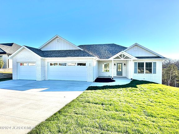 2nd image of 731 Sardonyx Dr