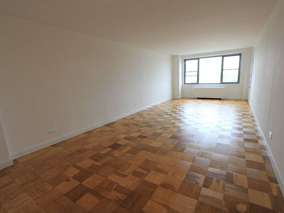 1st image of 6120 Grand Central Pkwy APT C1400