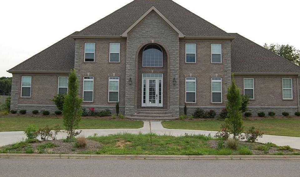 1st image of 111 Crossfield Dr