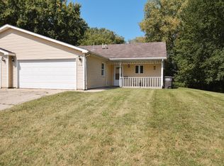 314 N George St, Whitewater, WI 53190