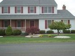 2633 Mark Ct, Coplay, PA 18037