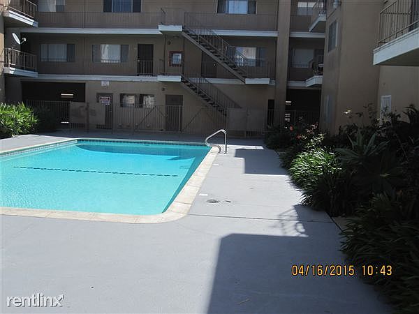 EXTERIOR-1AND2 BED 007