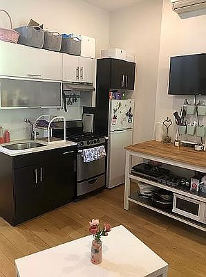 4th image of 18 Lefferts Pl #2R