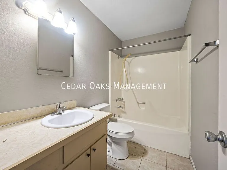 2374 N Raven Ln — Photo 25