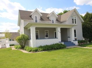 819 Caswell St, Belvidere, IL 61008
