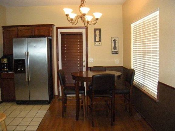 dining/kitchen