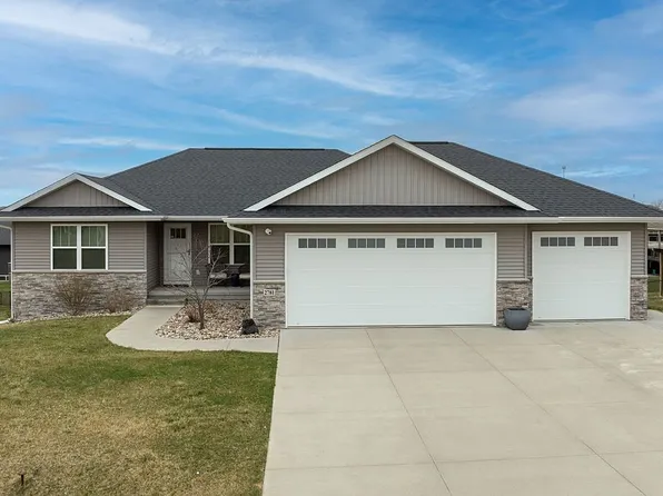 2781 Sage Dr, Palo, IA 52324