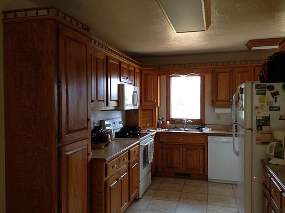 5th image of 214 Ashwood Ln