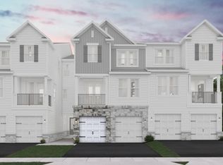 8 Reservoir Ct, Wayne, NJ 07470
