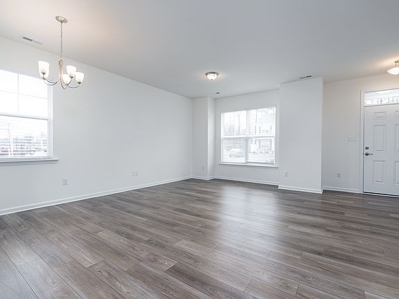 4th image of 8283 Scott Commons Dr
