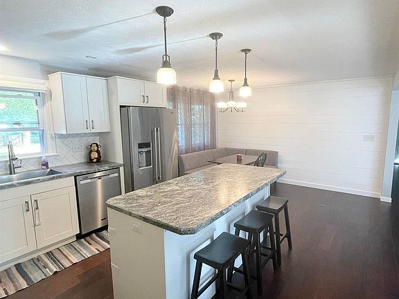 2nd image of 102 Greenway Dr