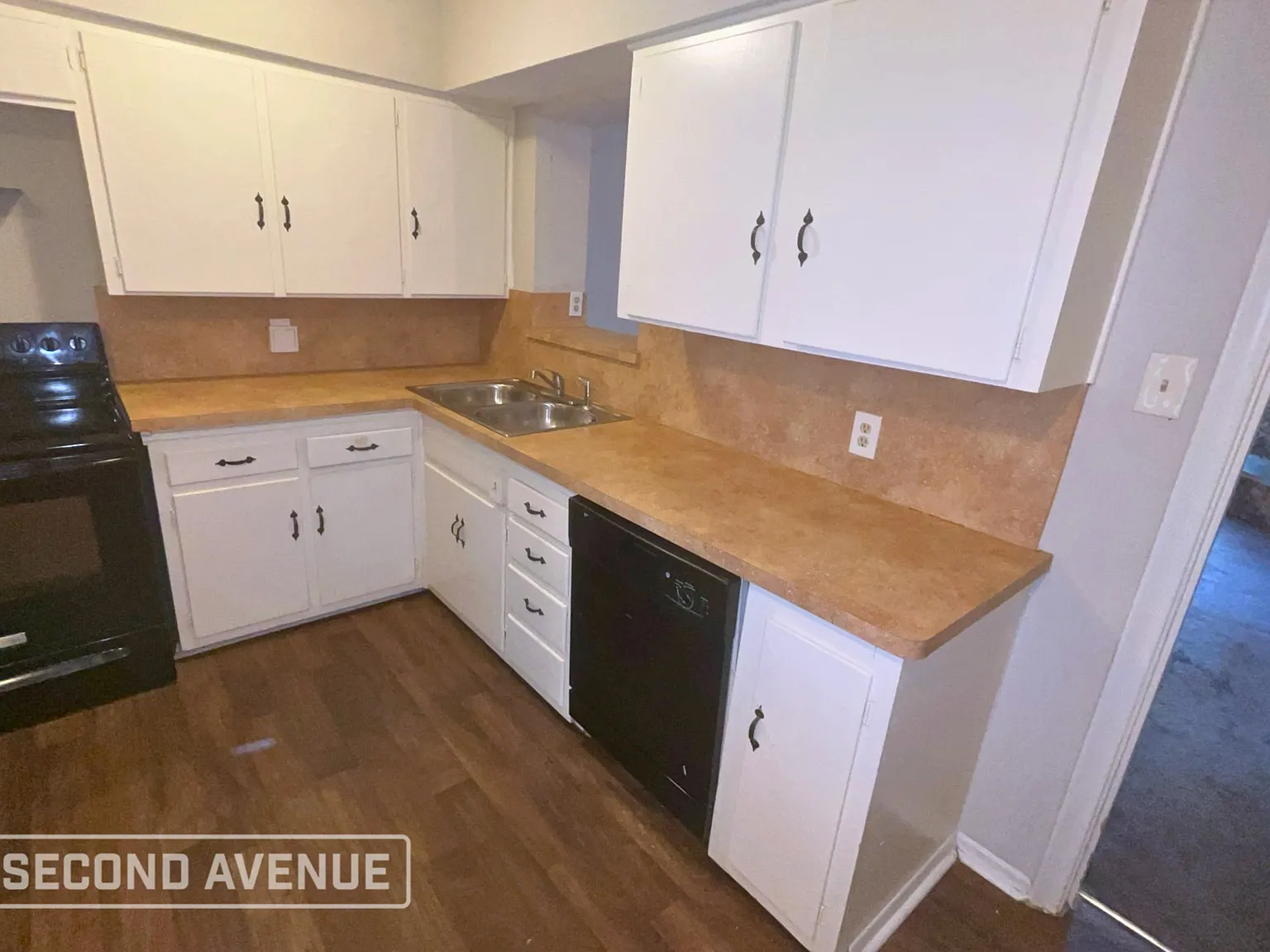 4 bed, 2.0 bath, 1795 sqft, $2,699 — Photo 4