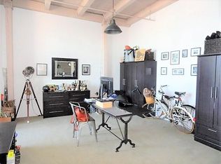 12 Thacher St #512, Boston, MA 02113