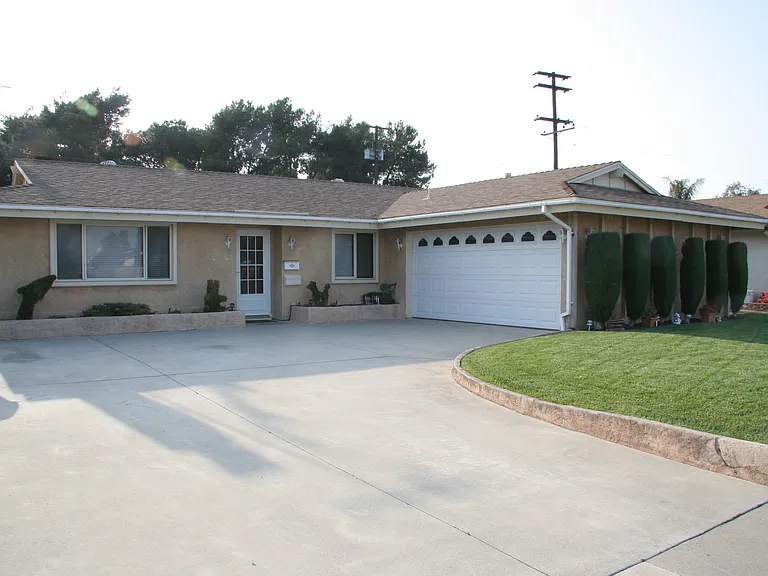 11951 Bartlett St — Photo 1