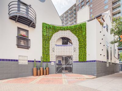 201 E 4th St APT 209, Austin, TX, 78701