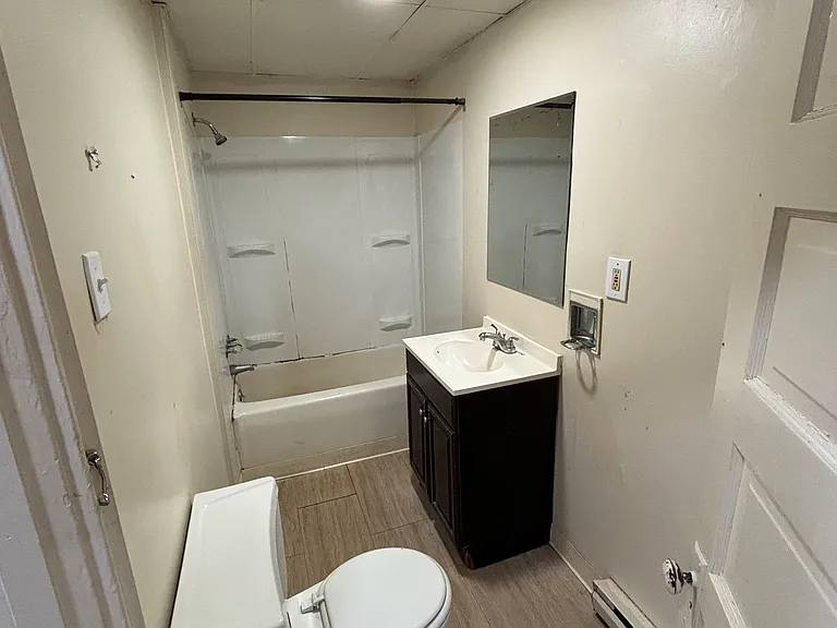 100 E Bennett St #2 — Photo 3