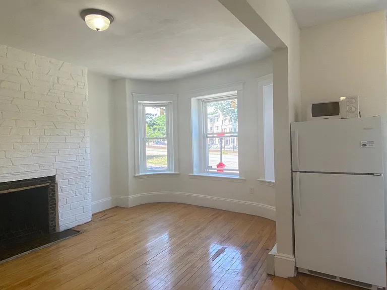 1322 Commonwealth Ave #1 — Photo 9