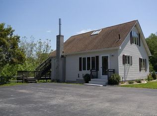 11 Old Mill Rd, Quaker Hill, CT 06375