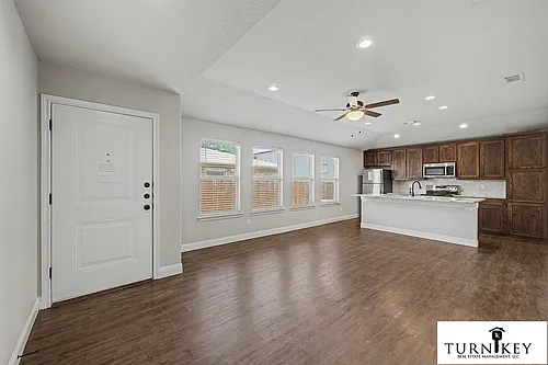 1300-1304 White Sand Dr Photo 1