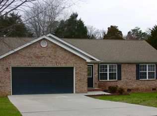 111 Rollingstone Ln, Clinton, TN 37716