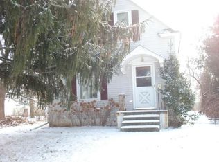 530 25th Ave, Moline, IL 61265