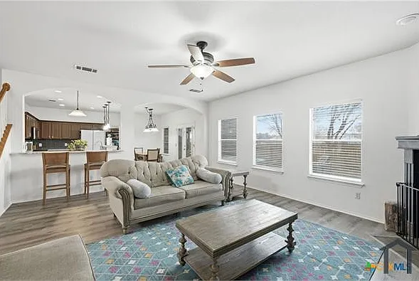 1410 Katie Lynch Dr — Photo 8
