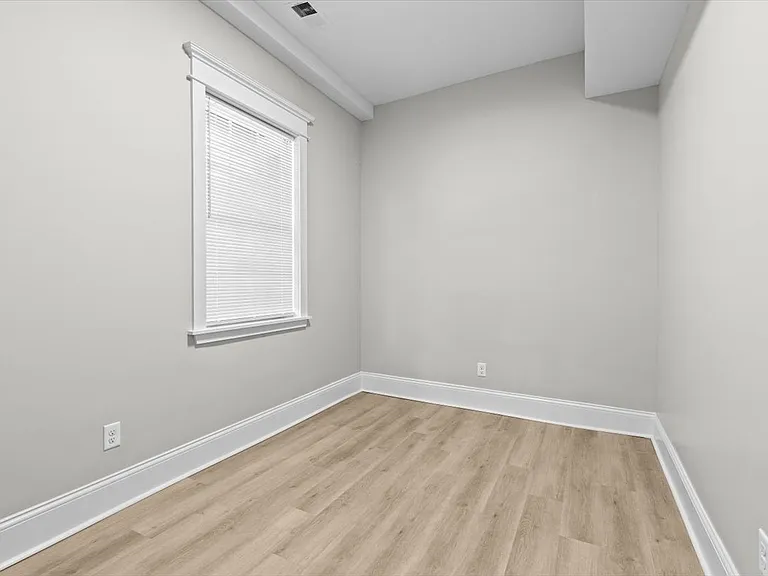 1343 S Preston St — Photo 10