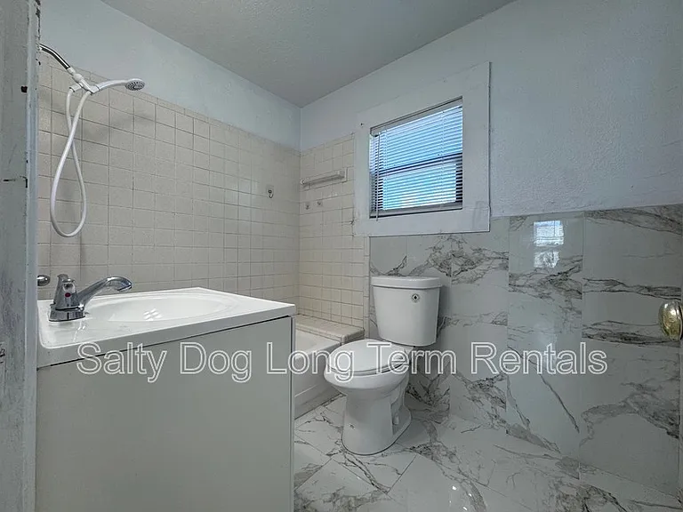 438 N Grandview Ave — Photo 7