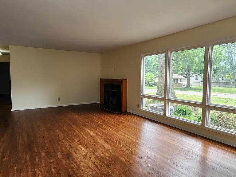 3033 Stanley Rd — Photo 6