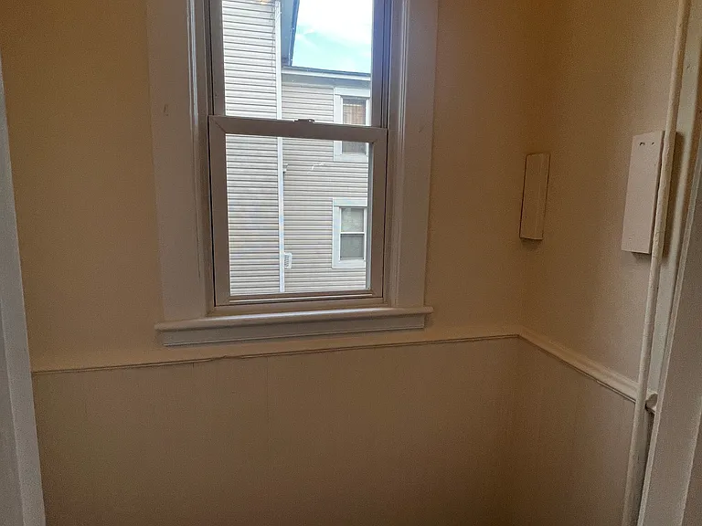406 Highland Ave SW #2 — Photo 25