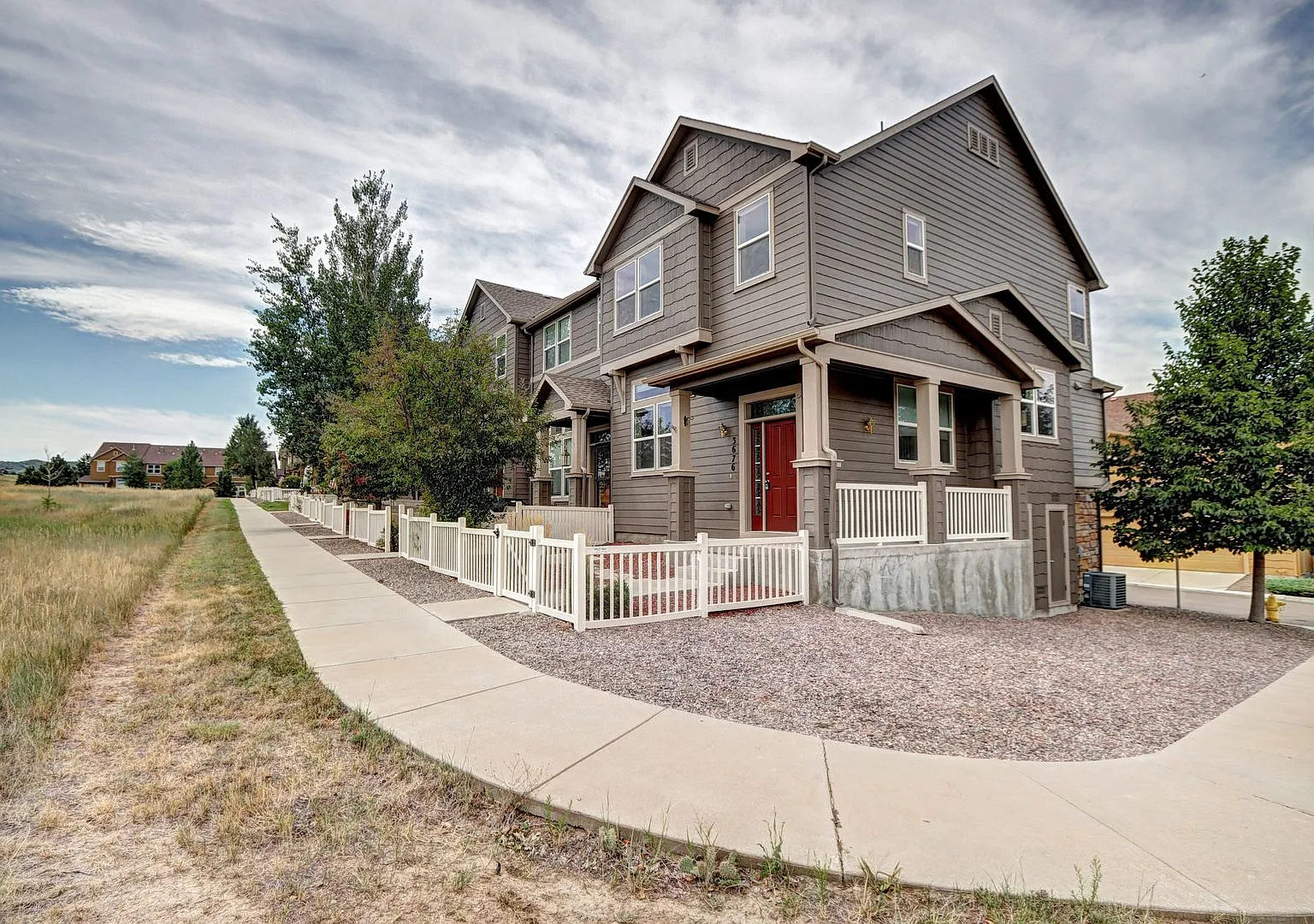 3 bed 3 bath Townhome in Morgans Run Castle Rock! — Photo 1