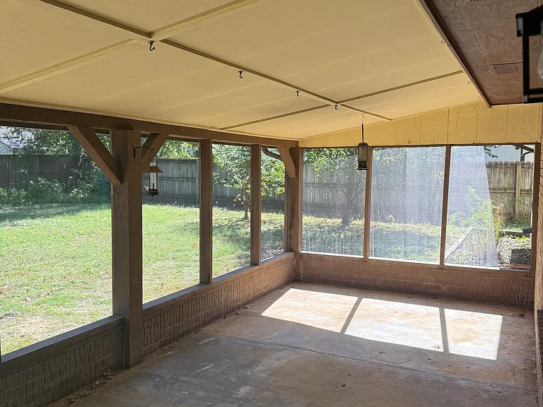903 N Cardinal Dr — Photo 14