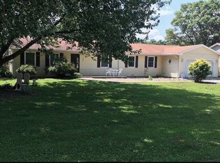 9863 S Armstrong Pl, Terre Haute, IN 47802