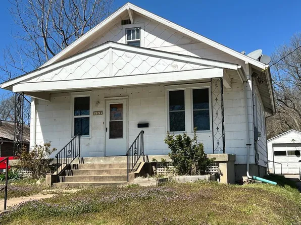 587 Wehner St, Ste Genevieve, MO 63670