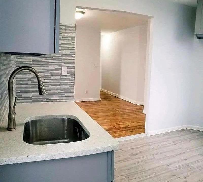 1st image of 1120 Fox St APT 2C