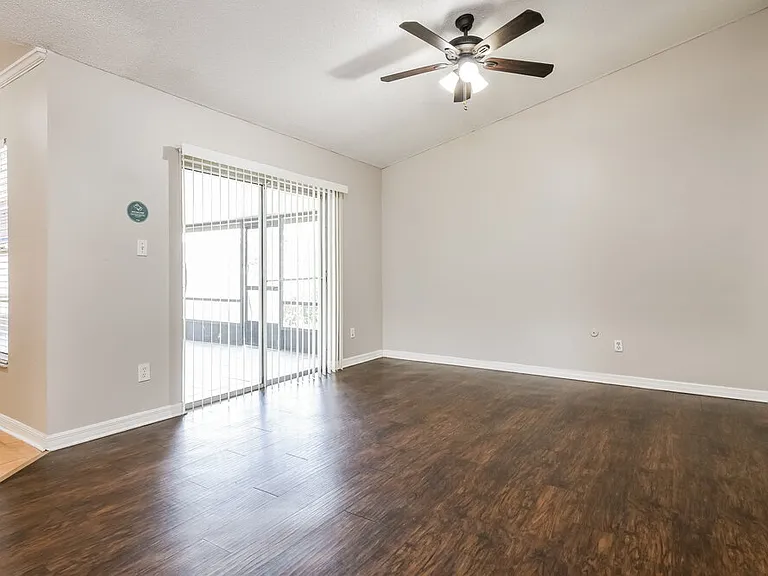 2629 Saffron Dr — Photo 10