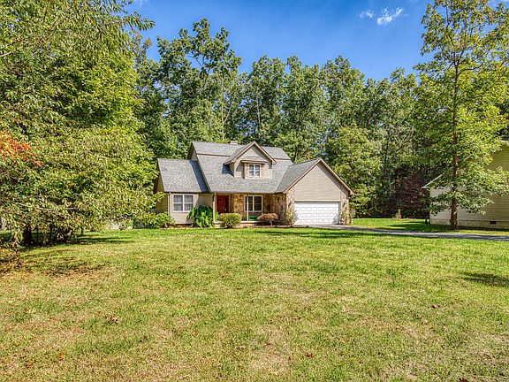 2nd image of 5 Big Horn Cir