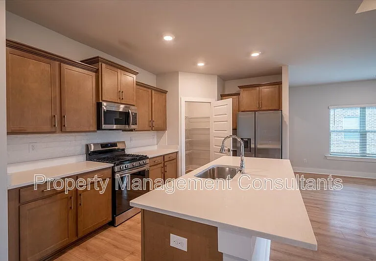 14872 Demarie Ln — Photo 12