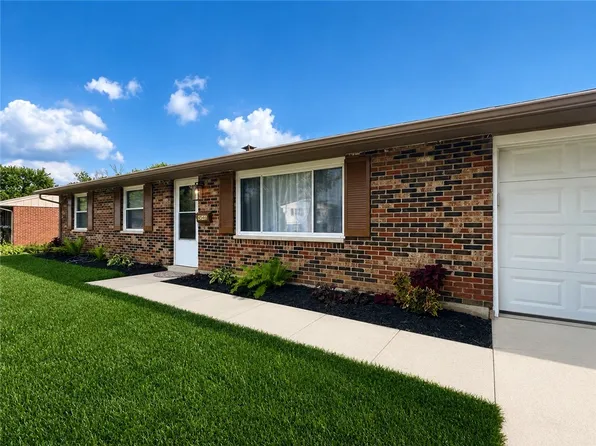 4546 Sydenham Dr, Englewood, OH 45322