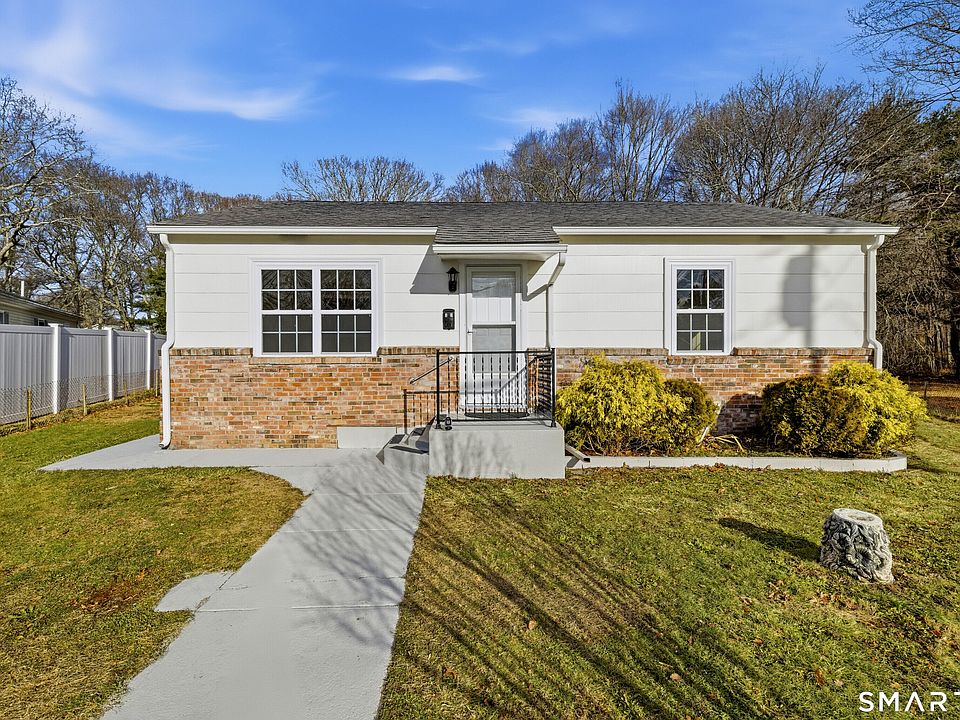 1st image of 32 Concord Court