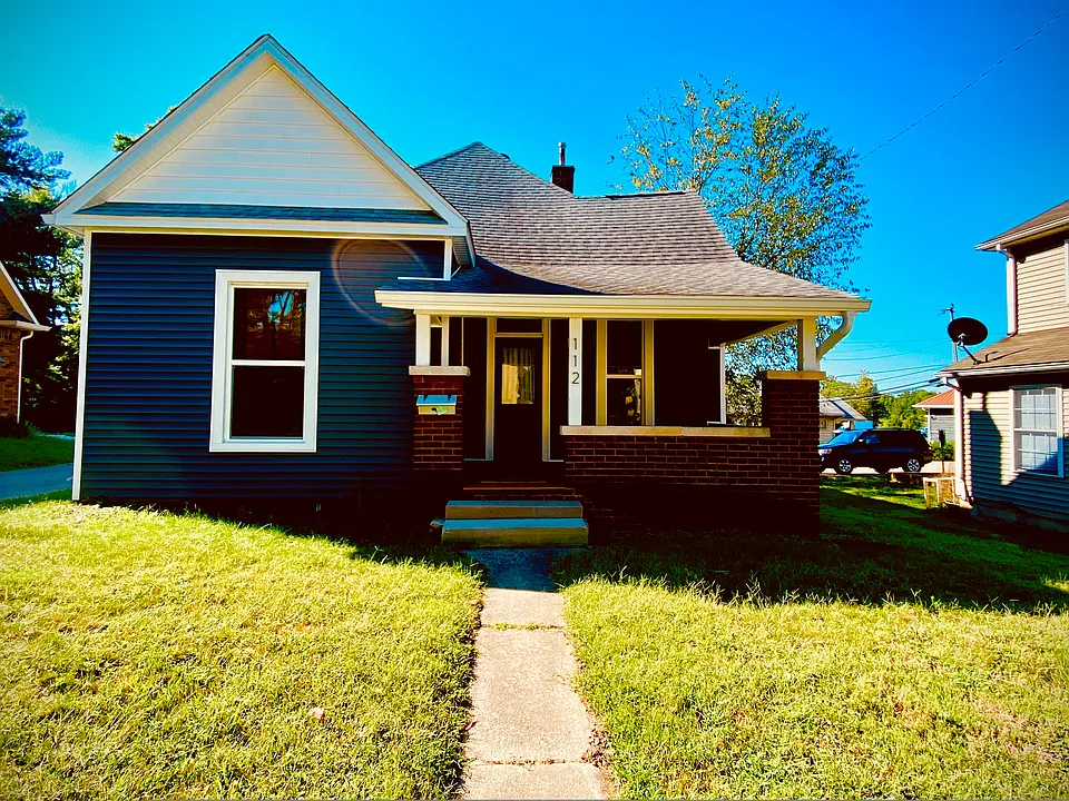 112 E Southern Dr
