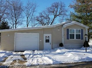 111 Vista Dr, Freeport, IL 61032
