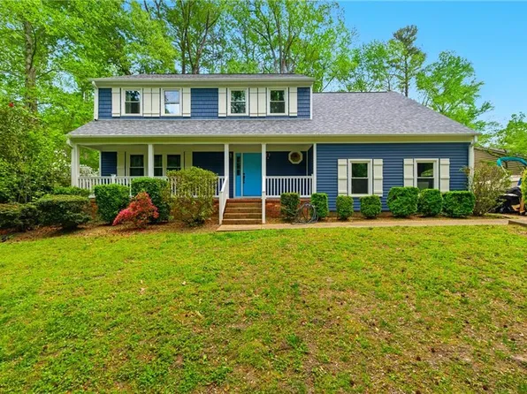 106 Le Roy Dr, Yorktown, VA 23692