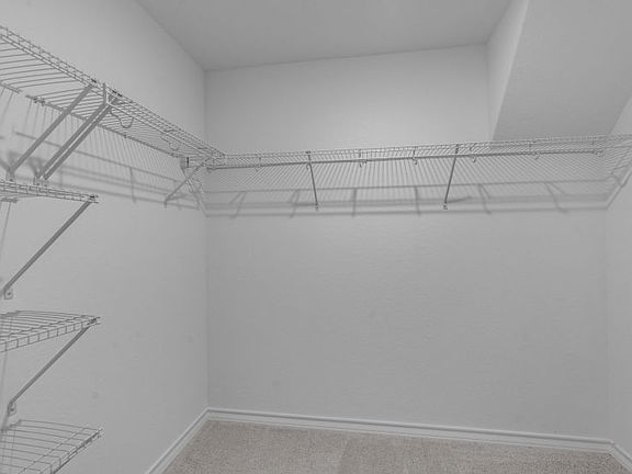 Owner s Walk-in Closet