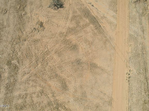 3rd image of 0 Desert Crest -- #2